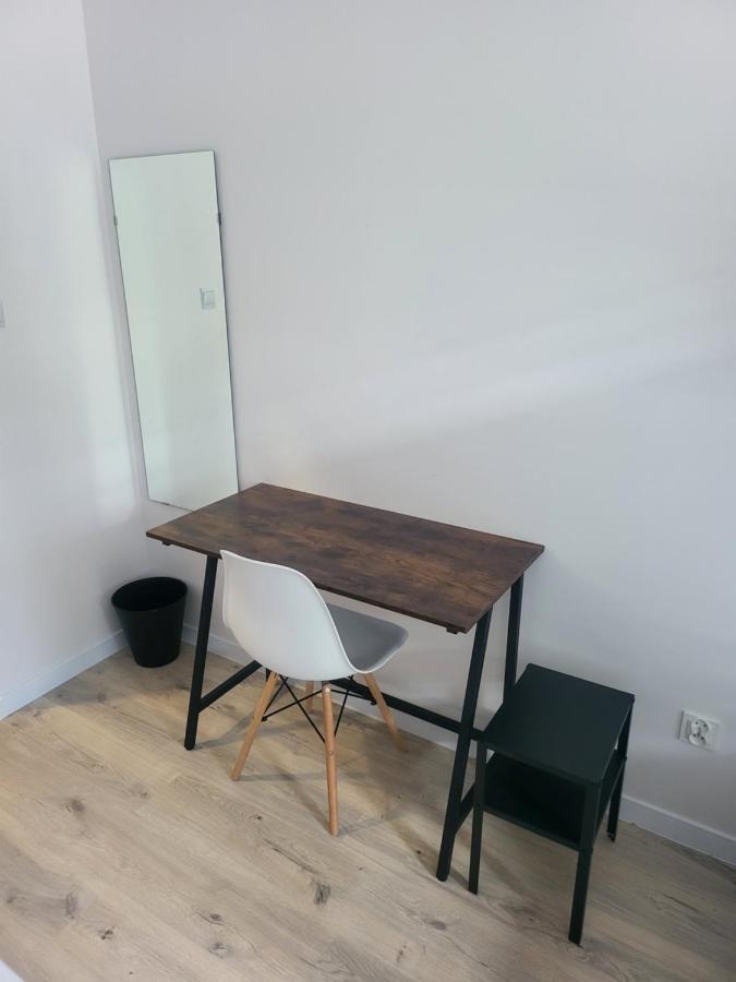 Rooms4Rest Wiertnicza - Private Rooms For Tourists - Atr Consulting Sp, Z O,O, Warsaw Luaran gambar