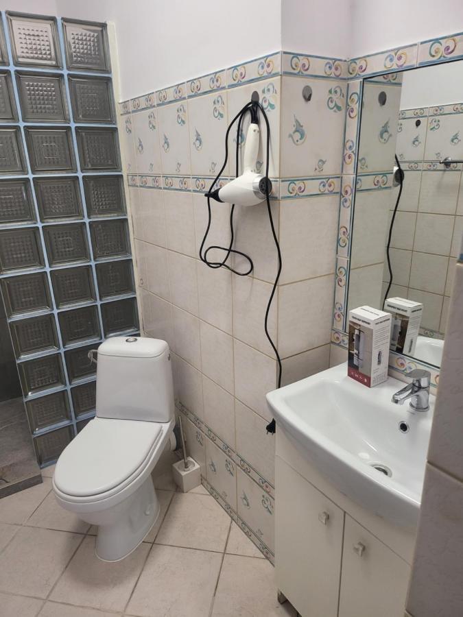Rooms4Rest Wiertnicza - Private Rooms For Tourists - Atr Consulting Sp, Z O,O, Warsaw Luaran gambar