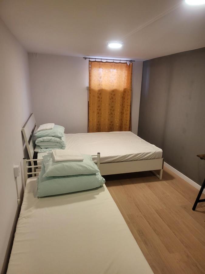 Rooms4Rest Wiertnicza - Private Rooms For Tourists - Atr Consulting Sp, Z O,O, Warsaw Luaran gambar