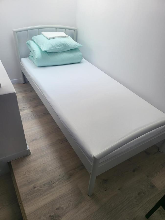 Rooms4Rest Wiertnicza - Private Rooms For Tourists - Atr Consulting Sp, Z O,O, Warsaw Luaran gambar
